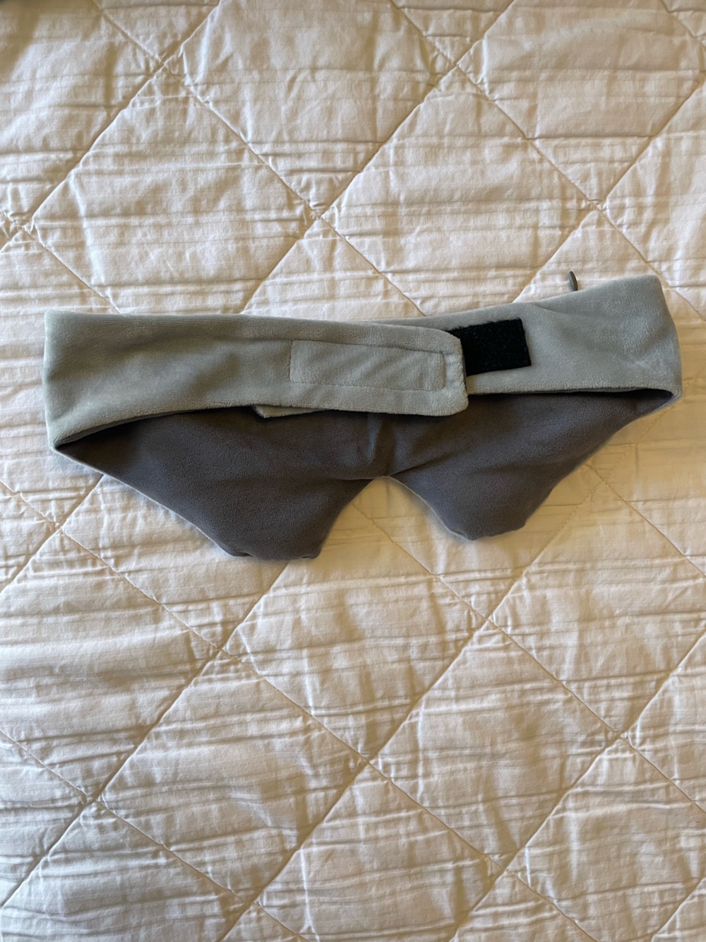 Gravity Weighted Sleep Mask - Picture 2 of 4